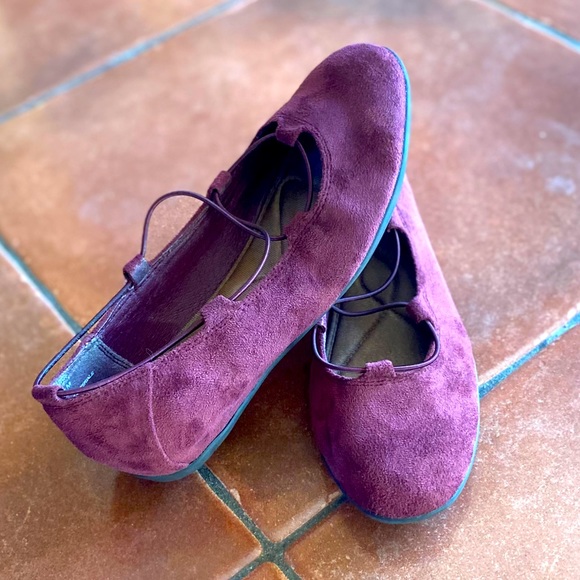 BareTraps |Jackeline| Memory Foam Burgundy Loafers - Picture 5 of 11